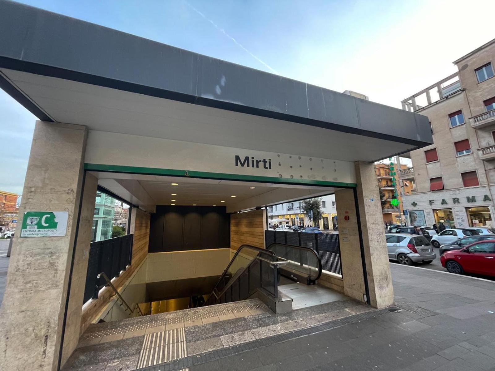 Da Vinci Metro Rome